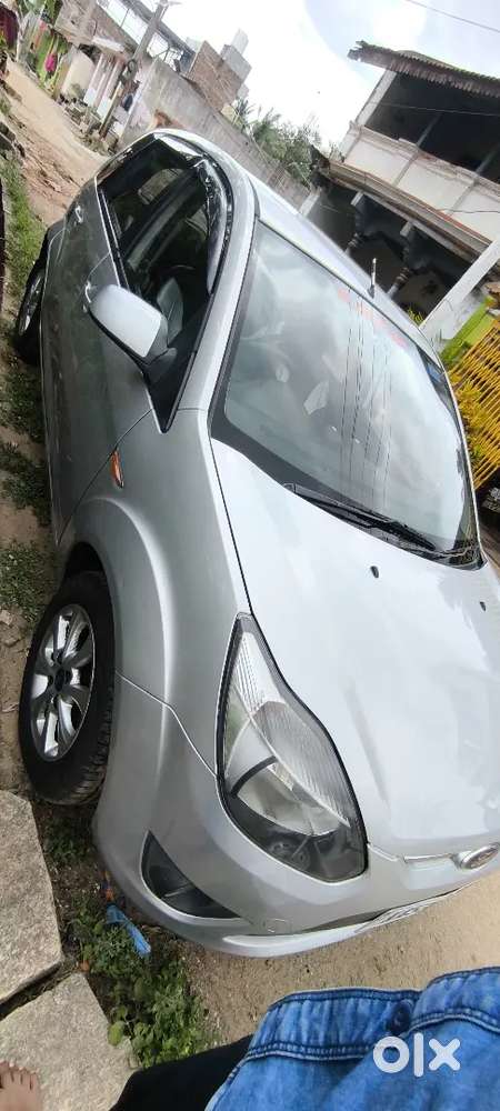 Ford Figo 1.2 Petrol 2012