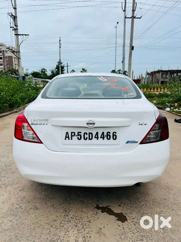 Nissan Sunny Xv D 2012