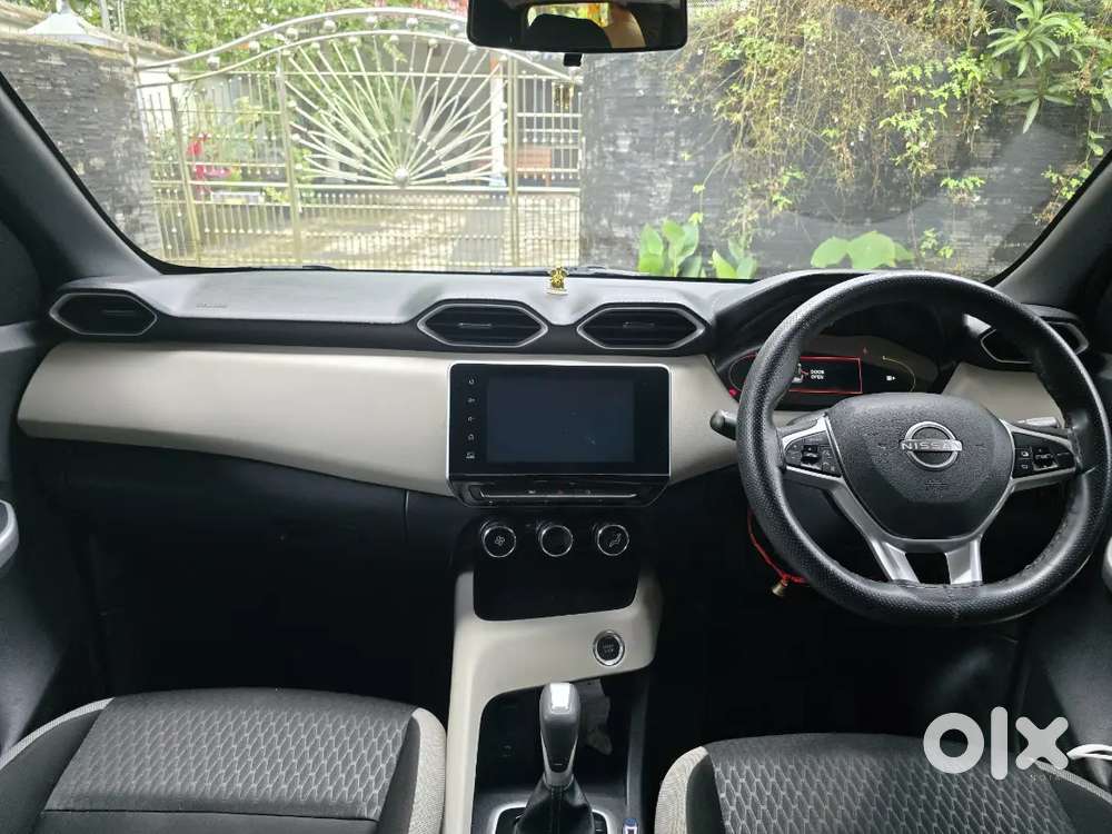 Nissan Magnite 2023 Xv Cvt