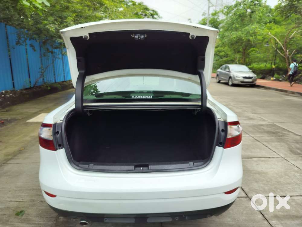 Renault Fluence 1.5, 2011, Petrol