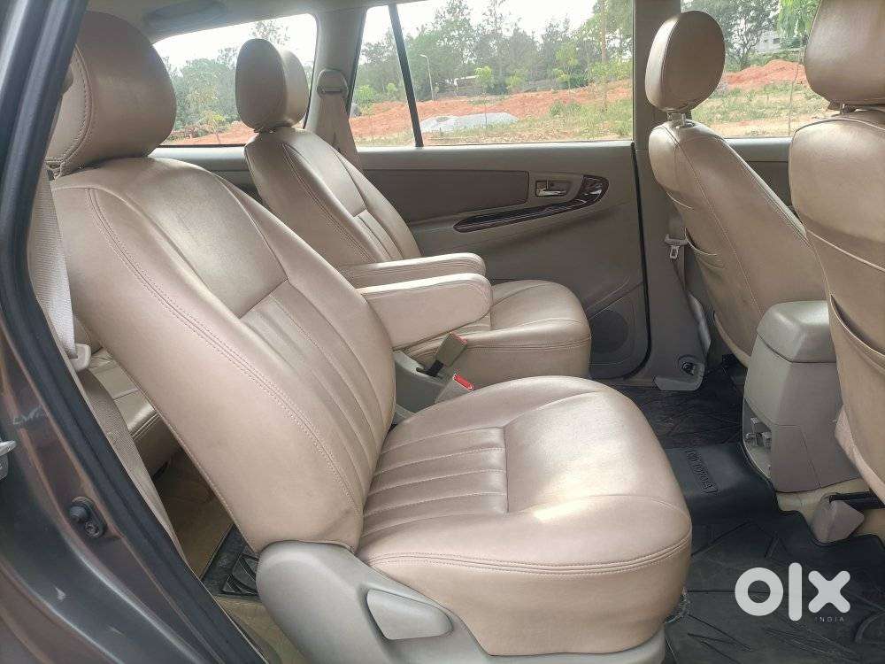 Toyota Innova 2.5 V 7 Str, 2013, Diesel