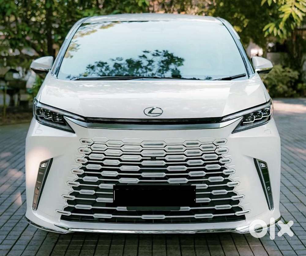 Lexus Lm 350h 4 Str Ultra Luxury, 2024, Petrol