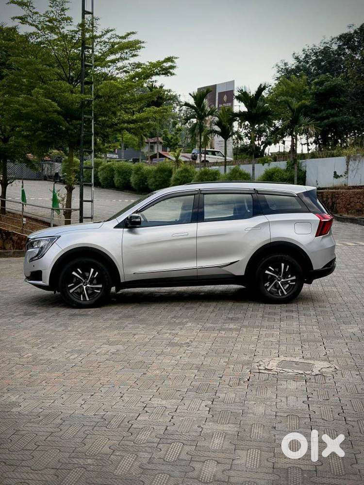 Mahindra Xuv700, 2022, Petrol