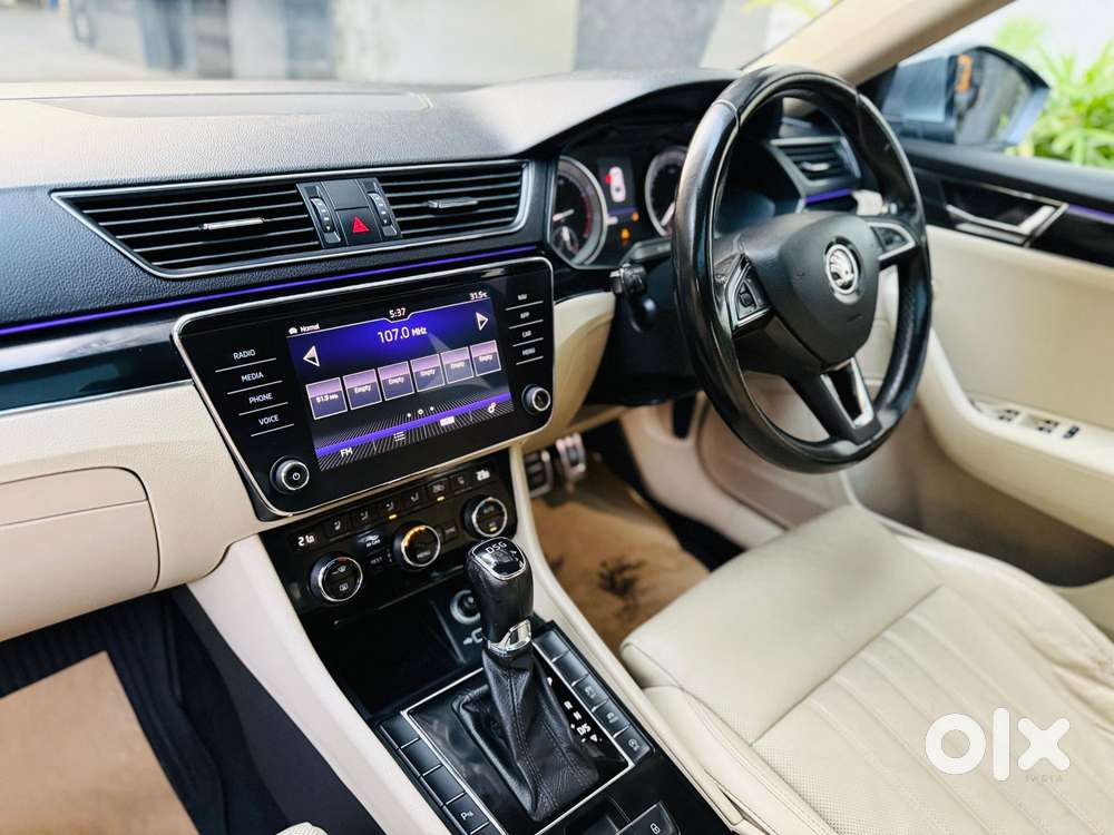 Skoda Superb 2.0 Tsi At L&k, 2020, Petrol