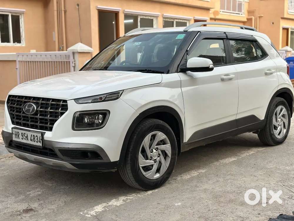 Hyundai Venue 1.2 2021 Km Driven 57000