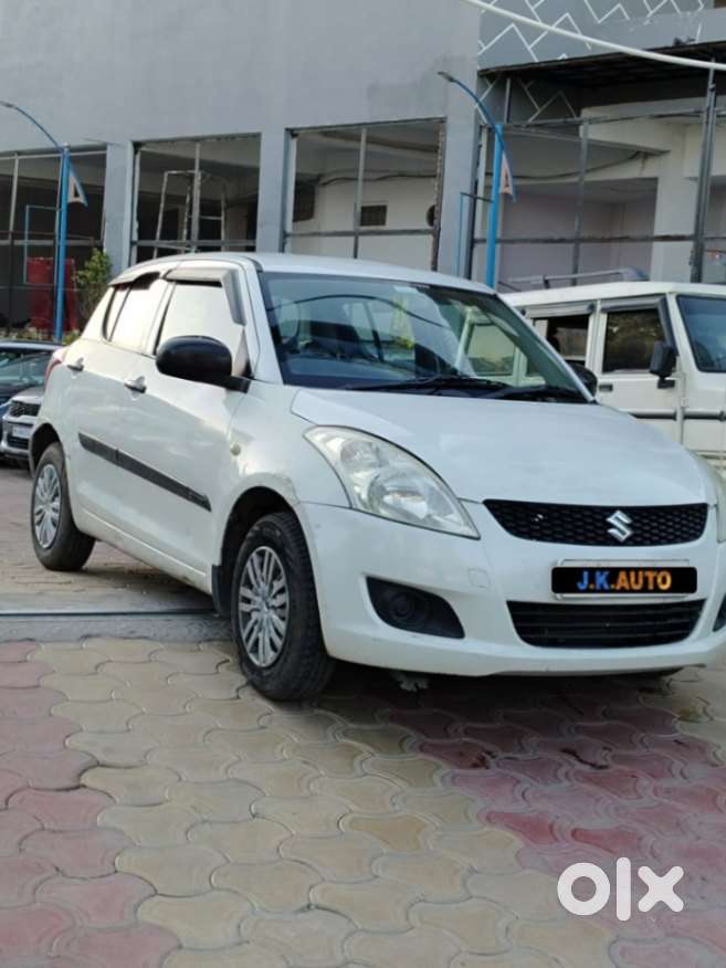 Maruti Suzuki Swift 1.2 Lxi (o), 2013, Petrol