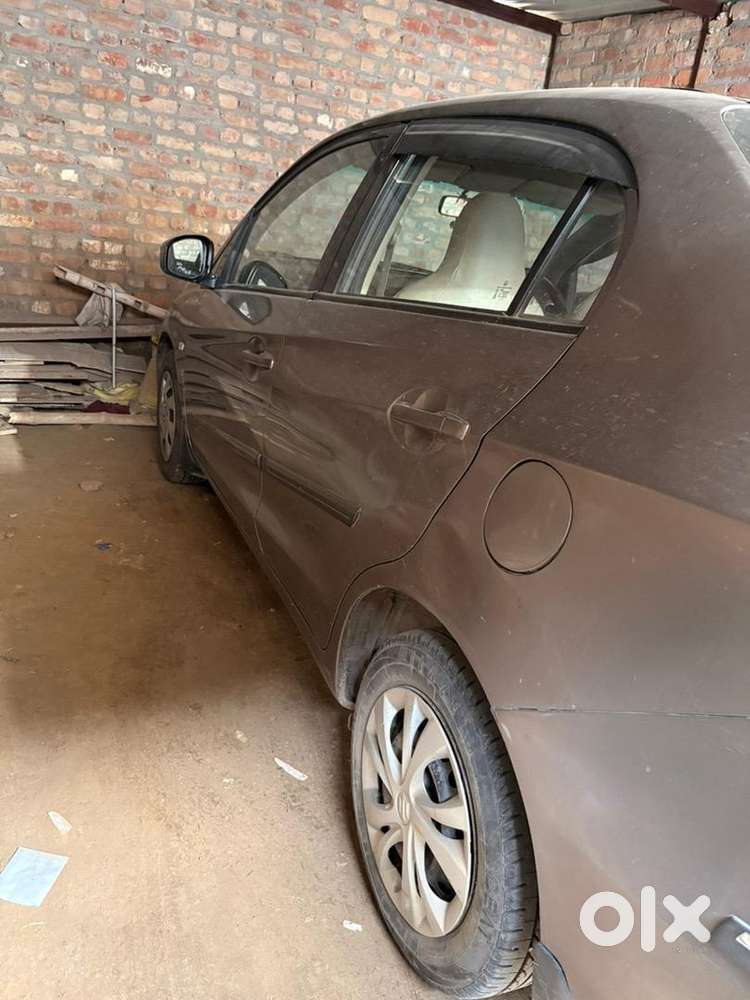 Honda Amaze Urban Titanium Mettalic