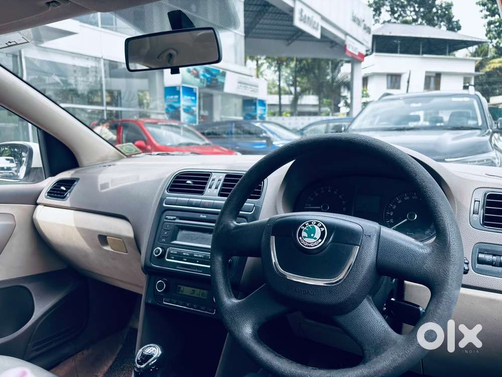Skoda Rapid Elegance 1.6 Tdi Cr Manual, 2012, Diesel