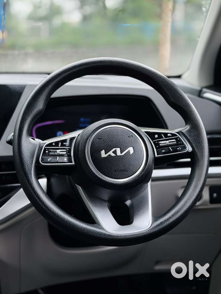 Kia Carens 1.4 Prestige Plus Turbo 7 Str, 2022, Petrol