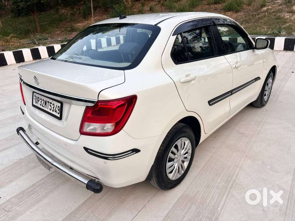 Maruti Suzuki Dzire Vxi Ags, 2022, Petrol