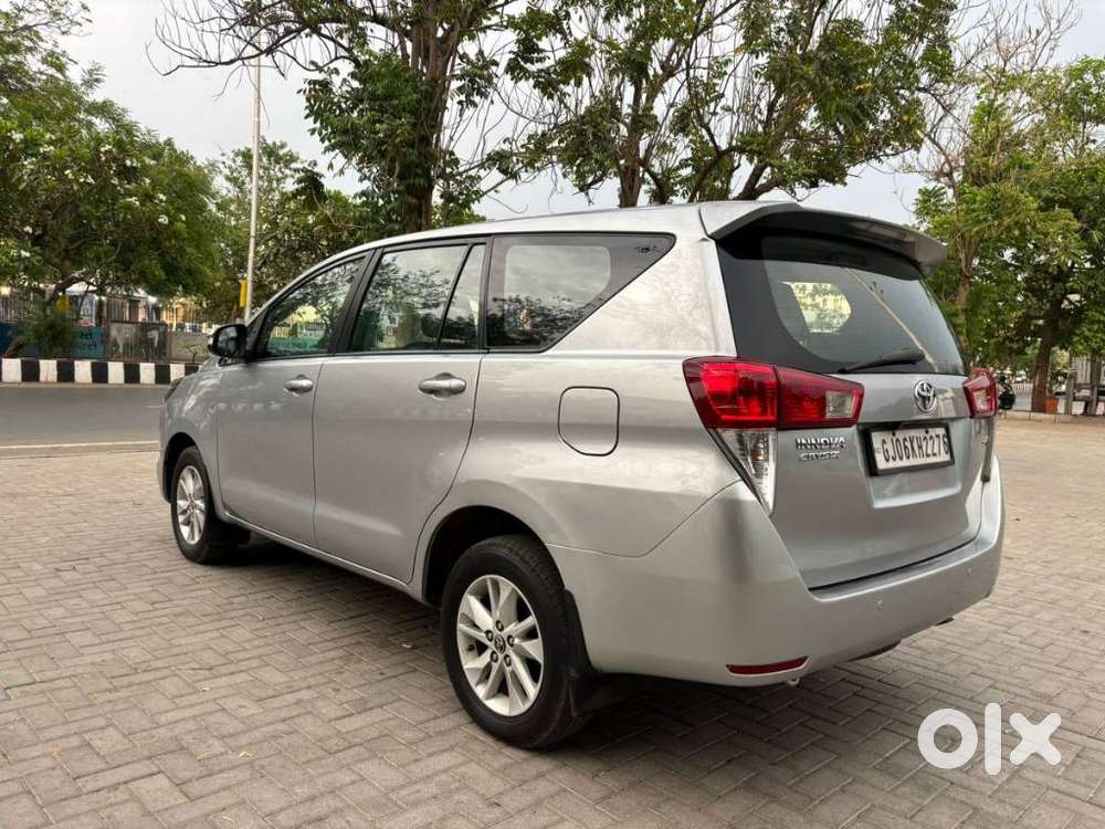 Toyota Innova Crysta 2.4 G Mt 8s, 2016, Diesel