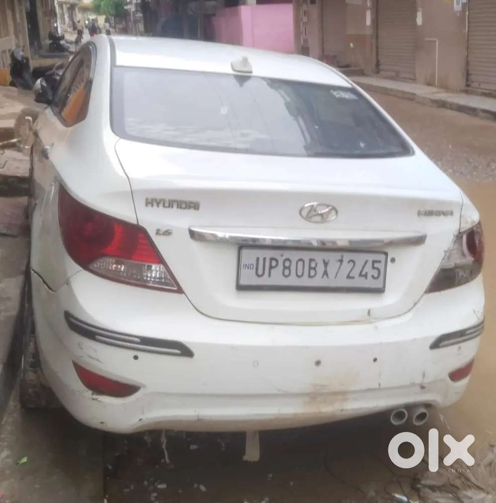 Hyundai Verna Sx O 2011