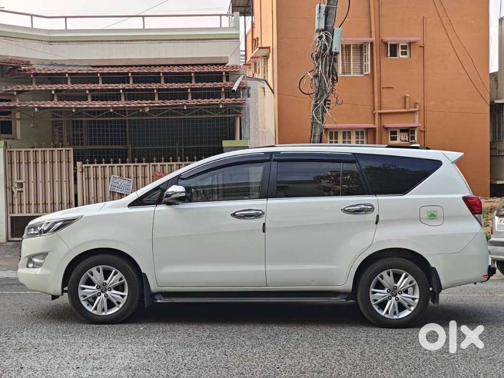 Toyota Innova Crysta Zx 2.4 Diesel 7 Seater, 2016, Diesel