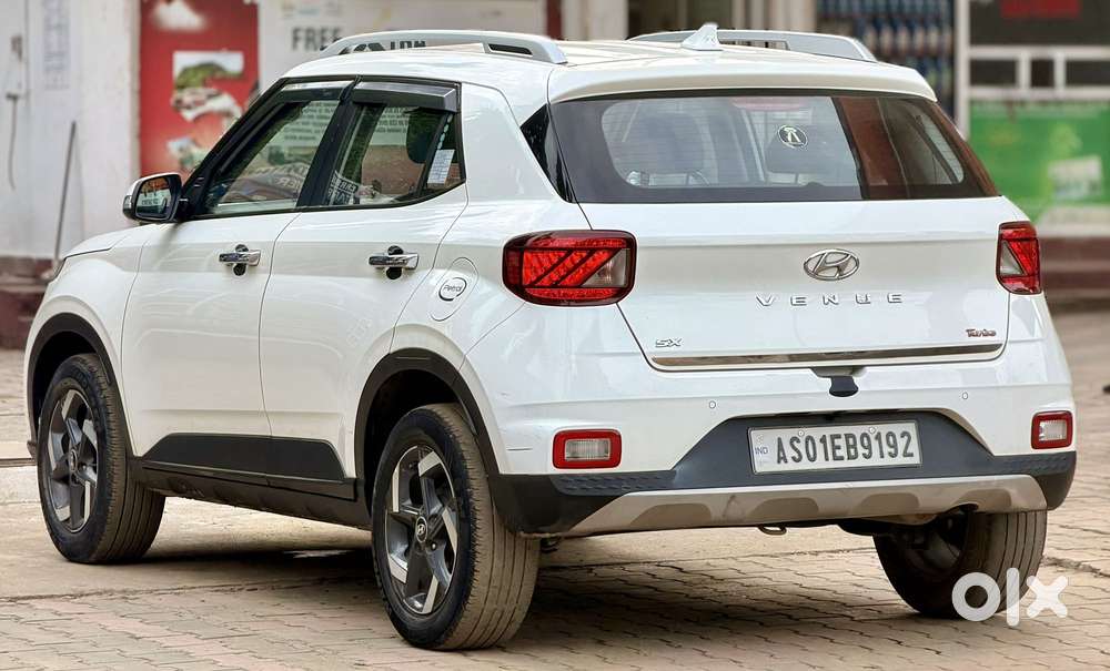 Hyundai Venue 1.0 Sx (o) Turbo Dct, 2020, Petrol