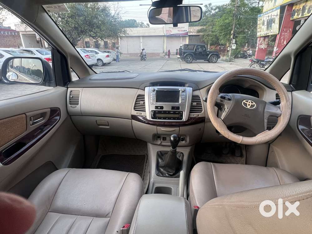 Toyota Innova 2.5 V 7 Str, 2013, Diesel