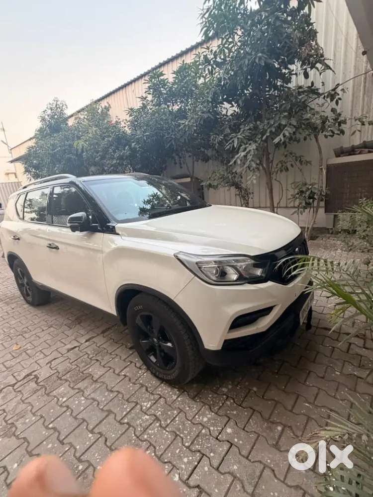Mahindra Alturas G4 2018 Diesel 4x4 Automatic