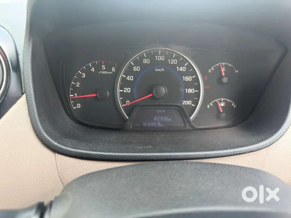 Hyundai Grand I10 2013 Top End Model Diesel Excellent Conditions