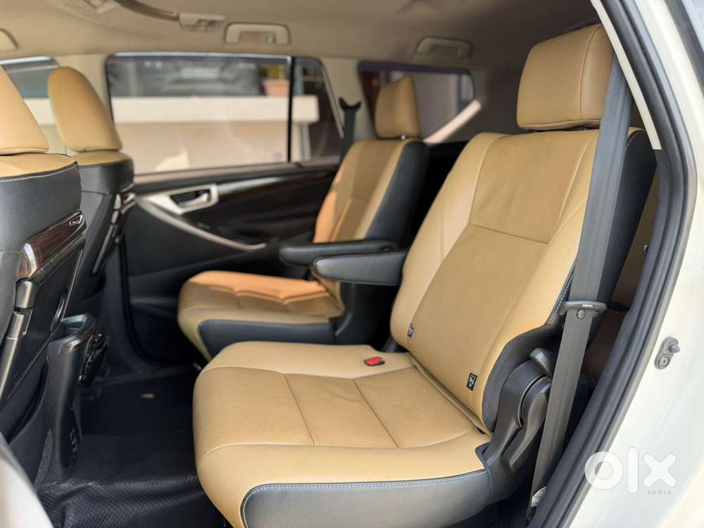 Toyota Innova Crysta 2.8 Zx At 7 Seater, 2021, Diesel