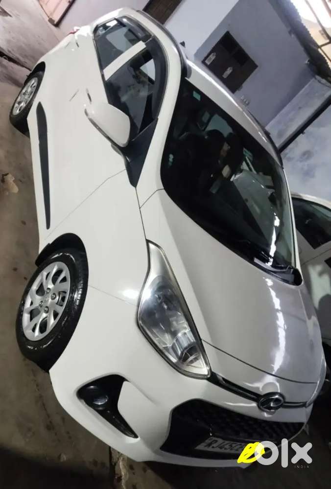 Hyundai Grand I10 2018 Petrol 19500 Km Driven