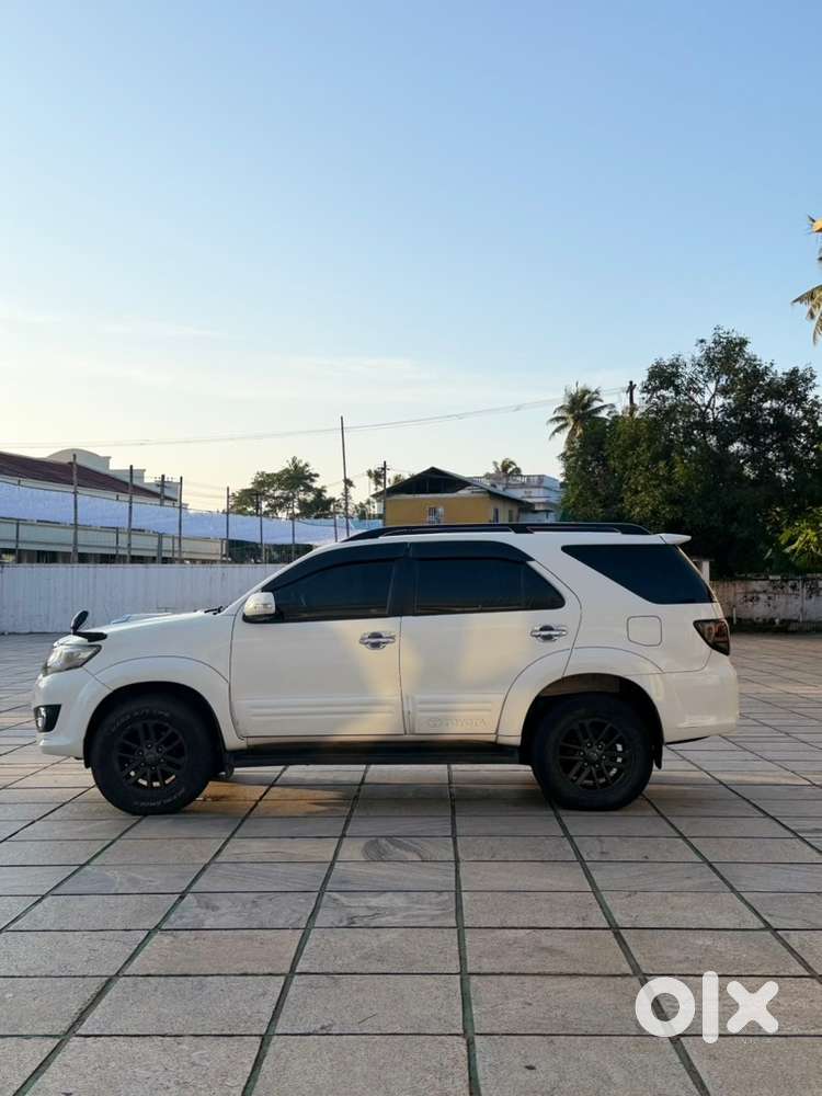 Toyota Fortuner 4x4 Automatic 2015