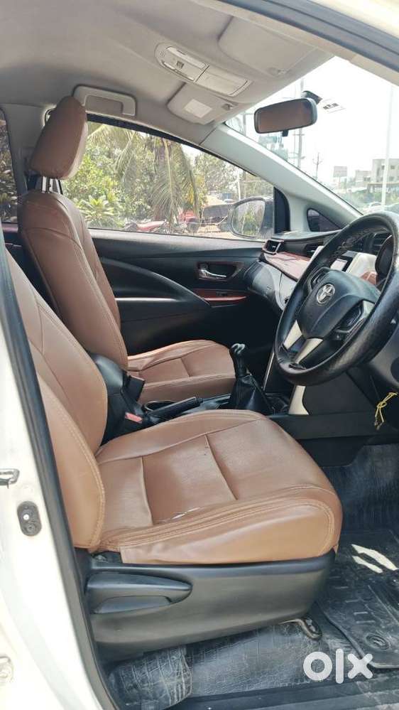 Toyota Innova Crysta 2.4 G Mt 8s, 2017, Diesel