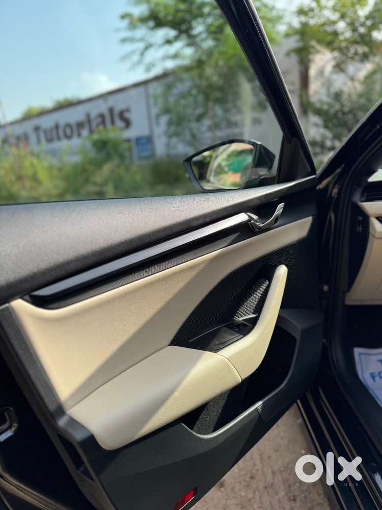 Skoda Octavia 2.0 Style Tsi At, 2022, Petrol