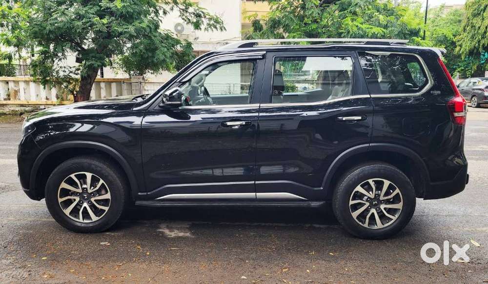 Mahindra Scorpio-n 2.0 Z8 Petrol At 7 Str, 2023, Petrol