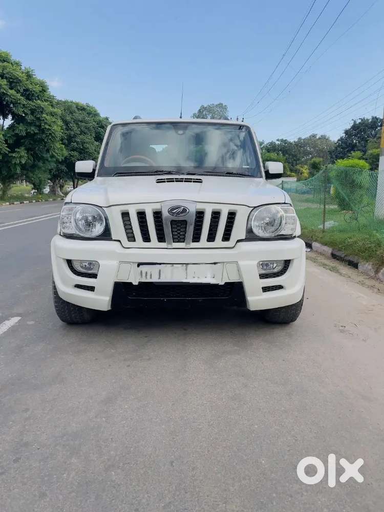 Mahindra Scorpio 2013 Diesel Well Maintained