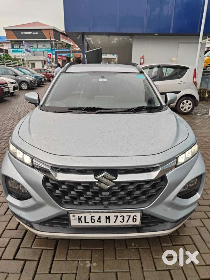 Maruti Suzuki Fronx Delta Plus 1.2l Mt, 2024, Petrol