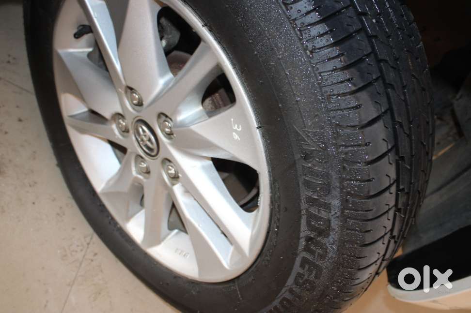 Toyota Innova Crysta 2.8 Gx At, 2017, Diesel