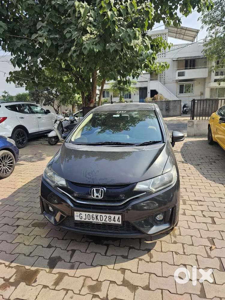 Honda Jazz Automatic 2016 Petrol 75000 Km Driven