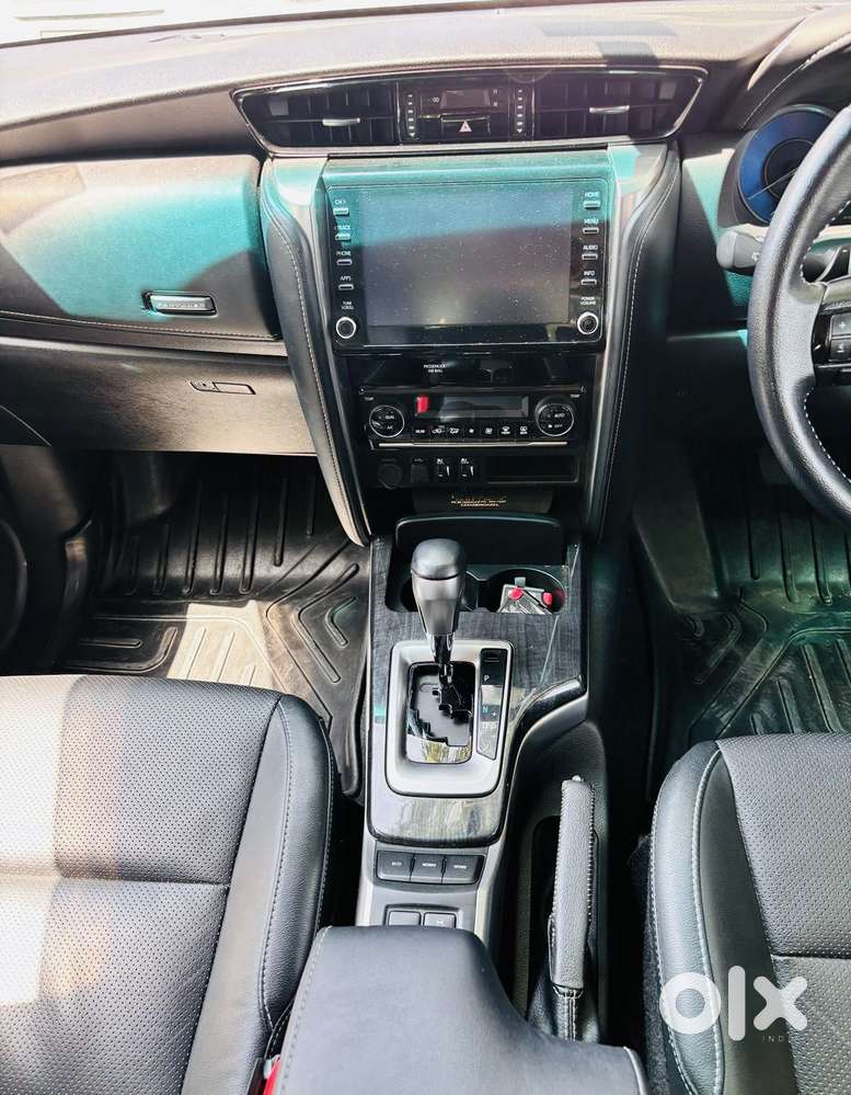 Toyota Fortuner 4x2 At 2.8 Diesel, 2022, Diesel