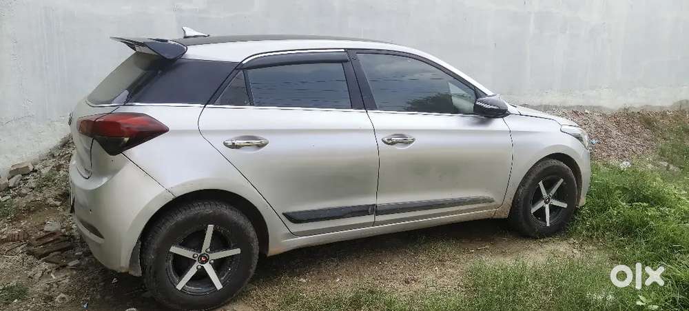 Hyundai I20 Active 2015 Km Driven
