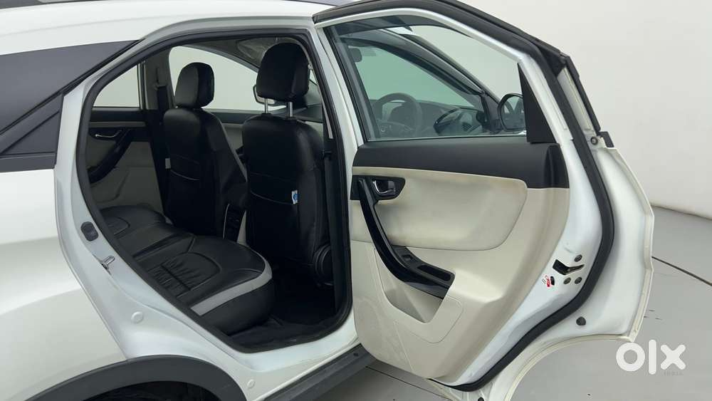 Tata Nexon 1.2 Revotron Xz Plus, 2023, Petrol
