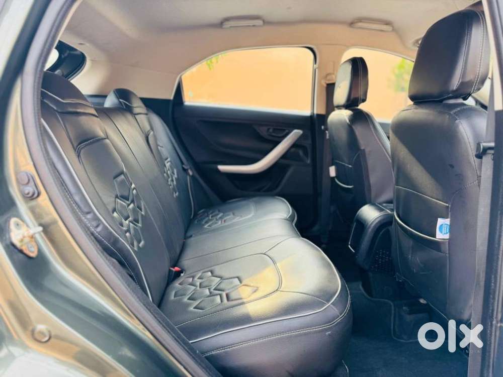 Tata Nexon, 2022, Petrol