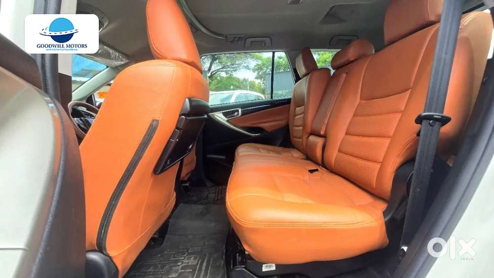 Toyota Innova Crysta [2020-ongoing] 2.4 Vx 8 Str, 2022, Diesel
