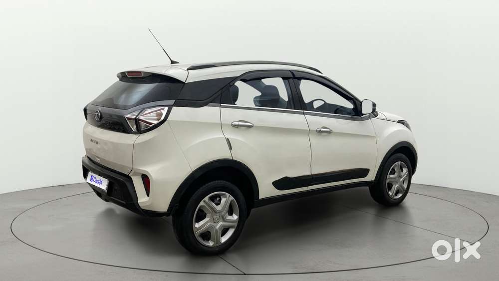 Tata Nexon 1.2 Revotron Xm (s), 2021, Petrol