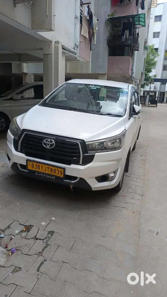 Toyota Innova Crysta G 8 2019
