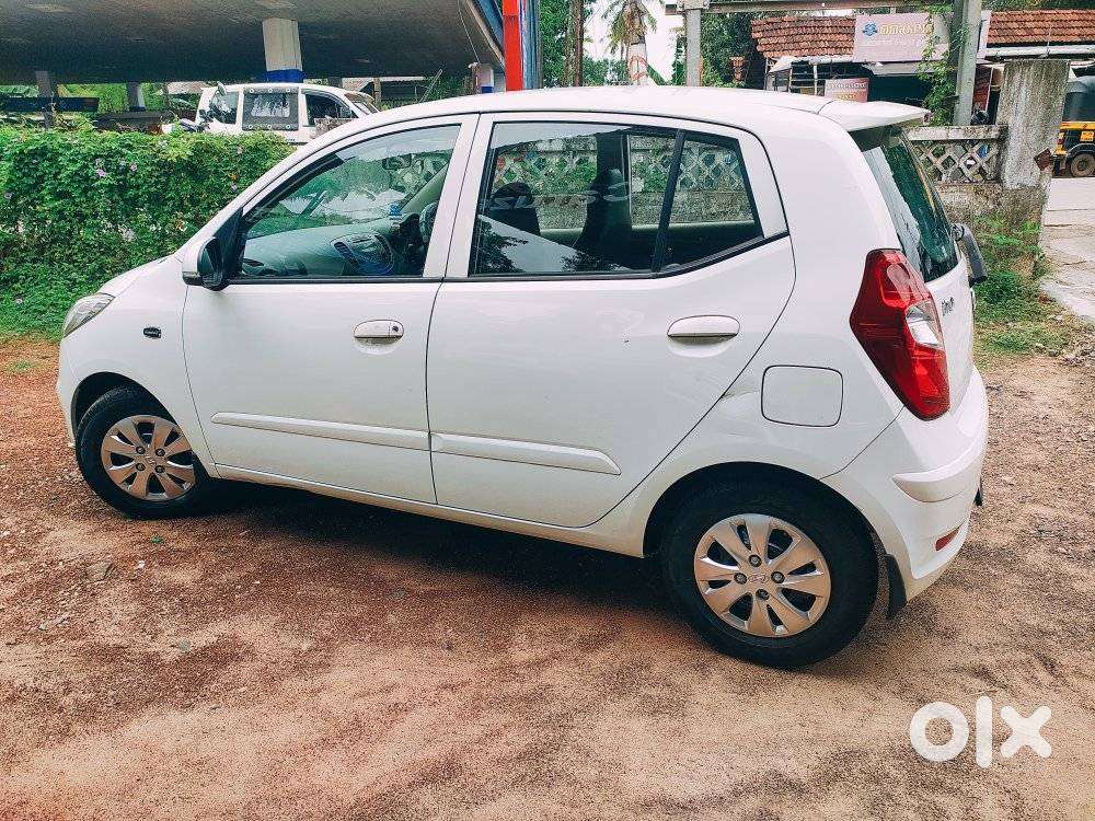 Hyundai I10 Sportz At, 2013, Petrol