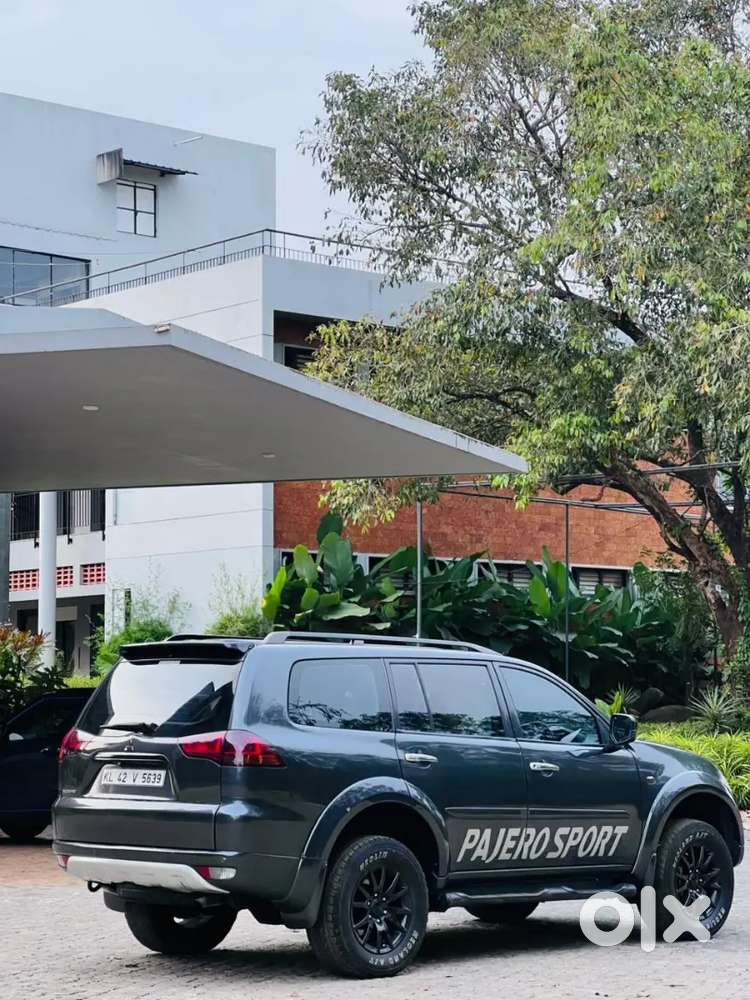 Mitsubishi Pajero Sport 4*4 2013 Diesel 105000 Km Driven