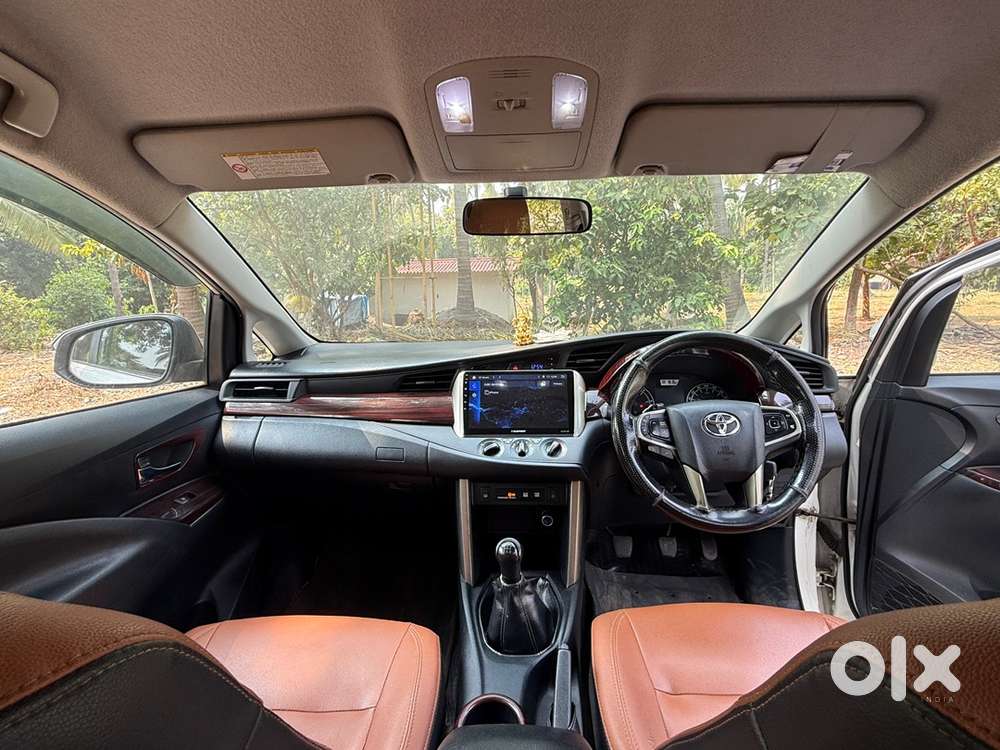 Toyota Innova Crysta 2016
