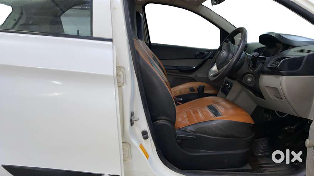 Tata Tiago Xe, 2018, Petrol