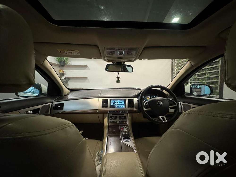 Jaguar Xf 2014 Diesel Well Maintained
