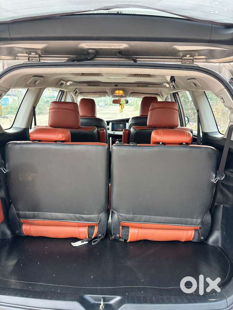 Toyota Innova Crysta 2.4 V 7 Str, 2016, Diesel