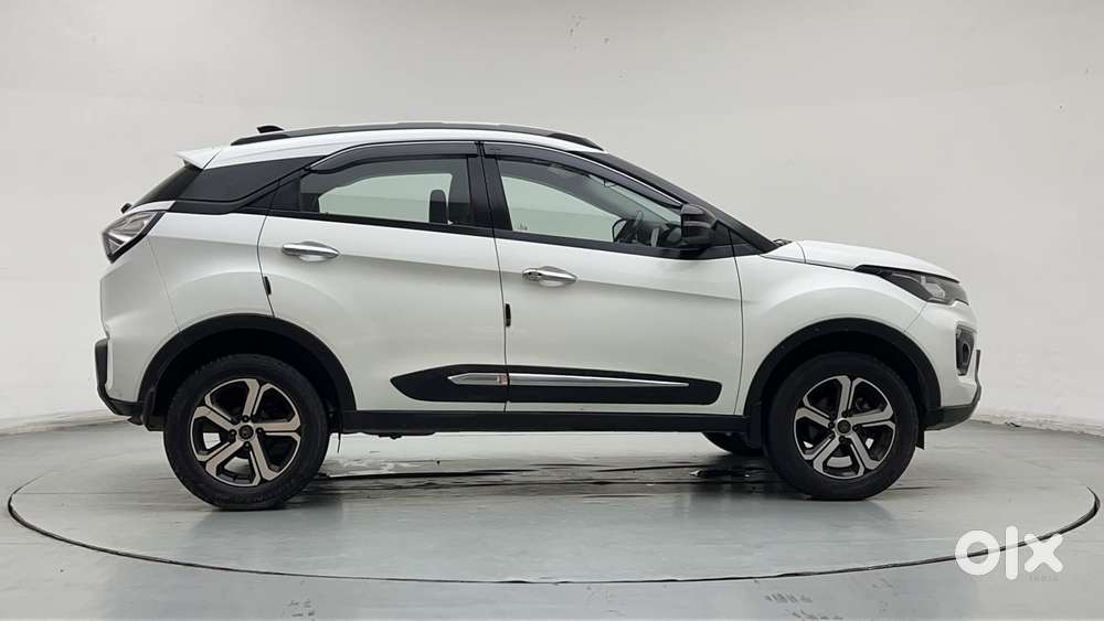 Tata Nexon 1.2 Revotron Xza Plus Hs, 2022, Petrol