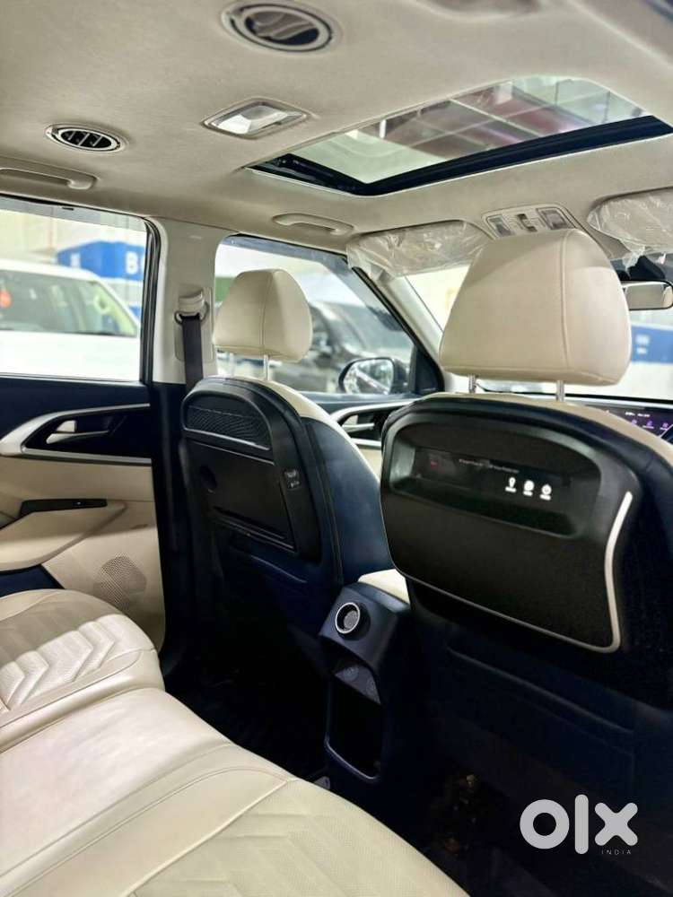 Kia Carens 1.4 Luxury Plus Dct 7 Str, 2023, Petrol