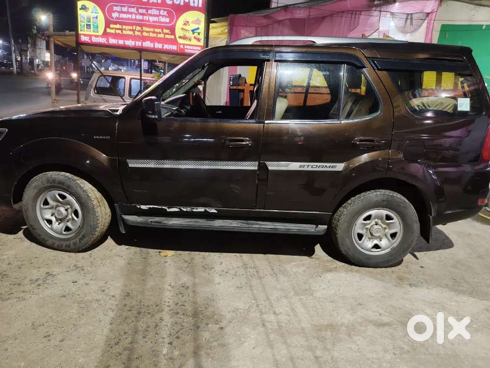 Tata Safari Storme 2019 Diesel 100000 Km Driven