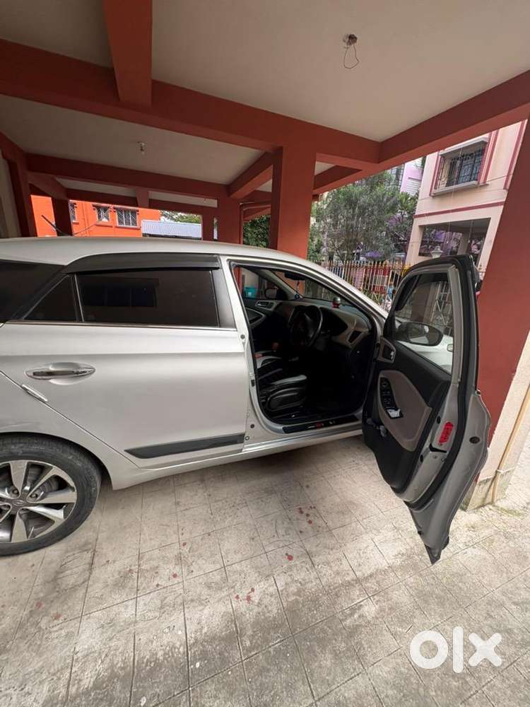 Hyundai I20 2015 Petrol 145000 Km Driven