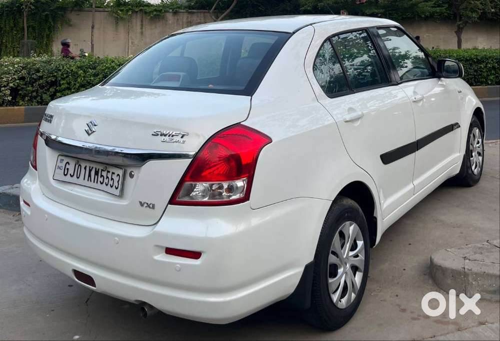 Maruti Suzuki Swift Dzire Vxi Optional, 2011, Petrol