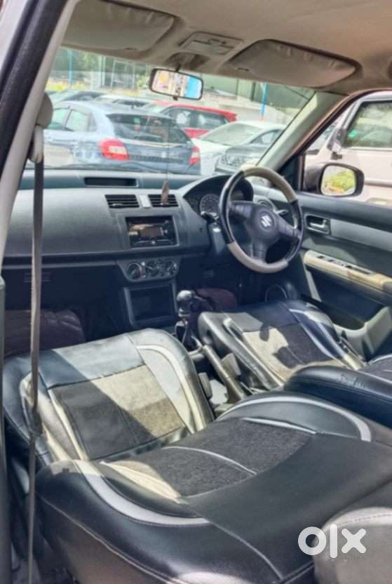 Maruti Suzuki Swift Vxi + Manual, 2006, Petrol
